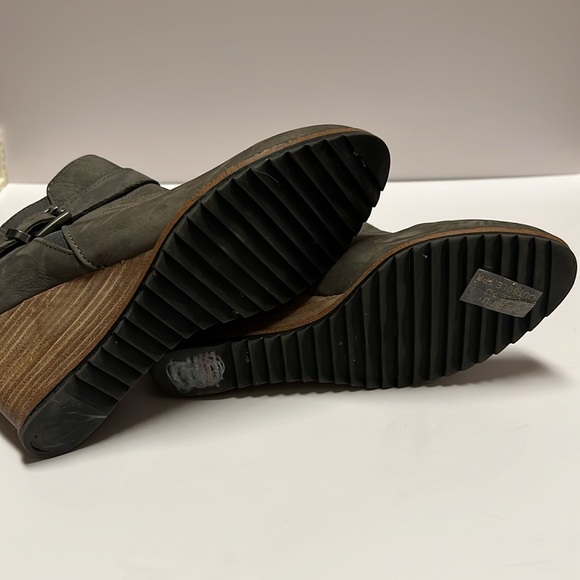 Caslon Leather Wedge Booties - Picture 5 of 5